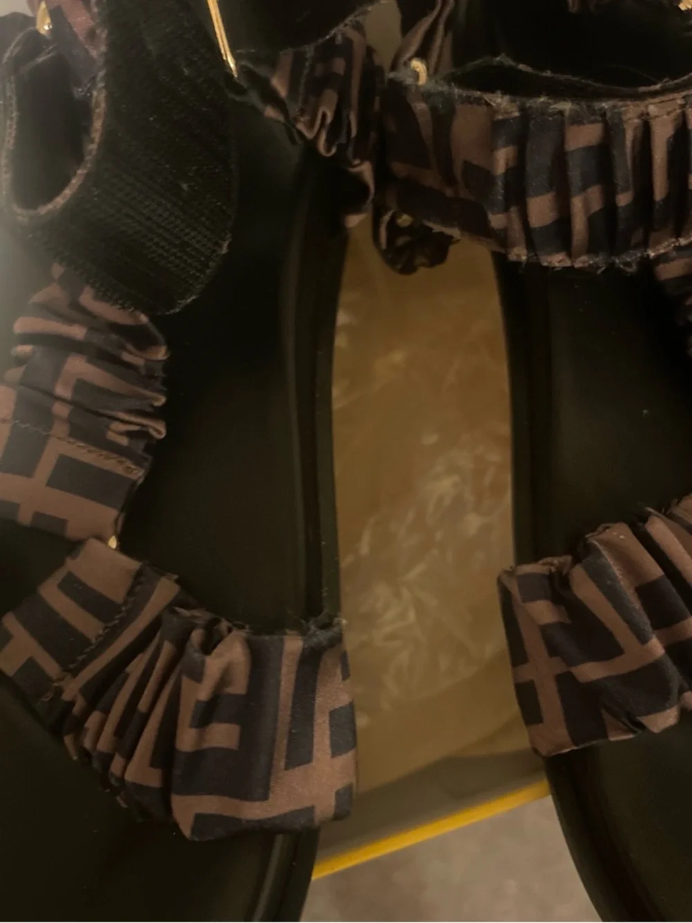 Fendi Black Ruched Strap Sandals - Picture 5 of 5